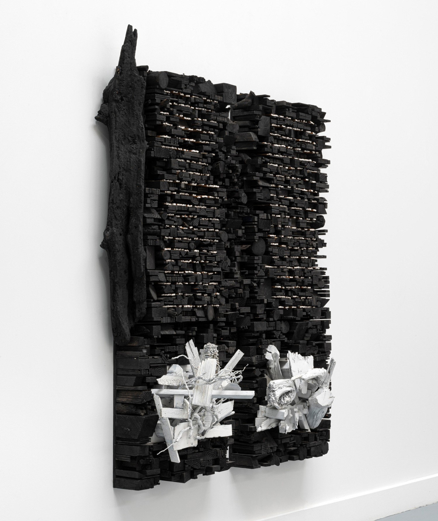 Leonardo Drew | Number 286, 2020