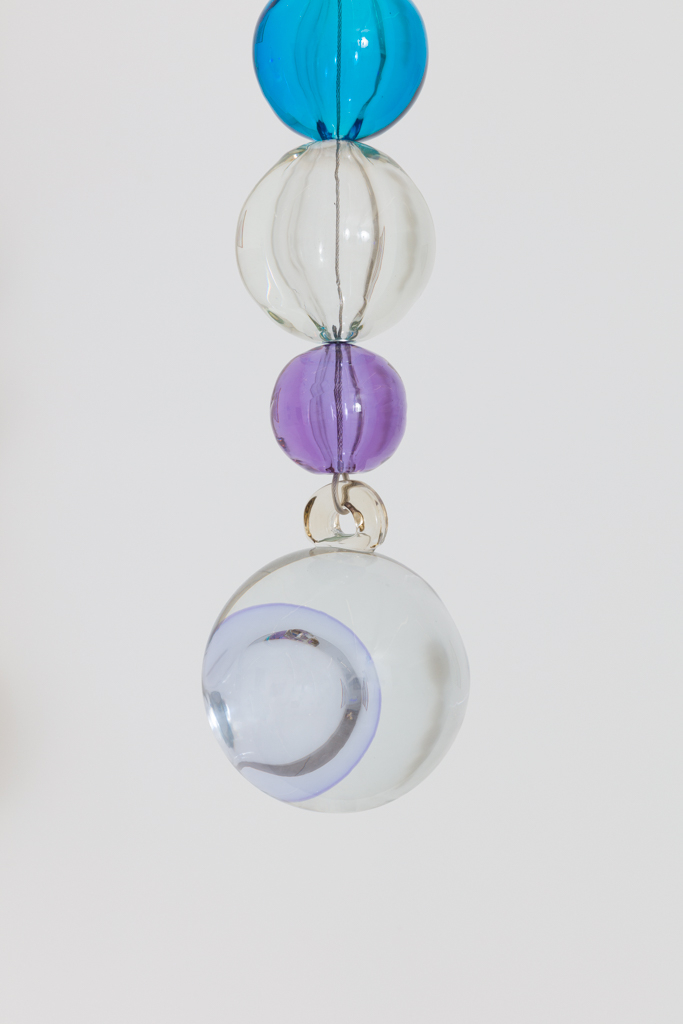 Jean-Michel Othoniel | Amant suspendu Alessandrita, Cristal et Aquamarine, 2019