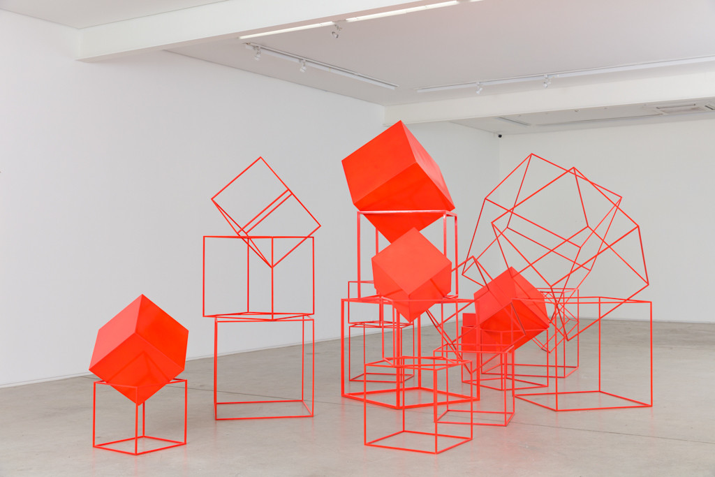 José Bechara | FluoFlux - série Esculturas gráficas (2007-2020), 2020